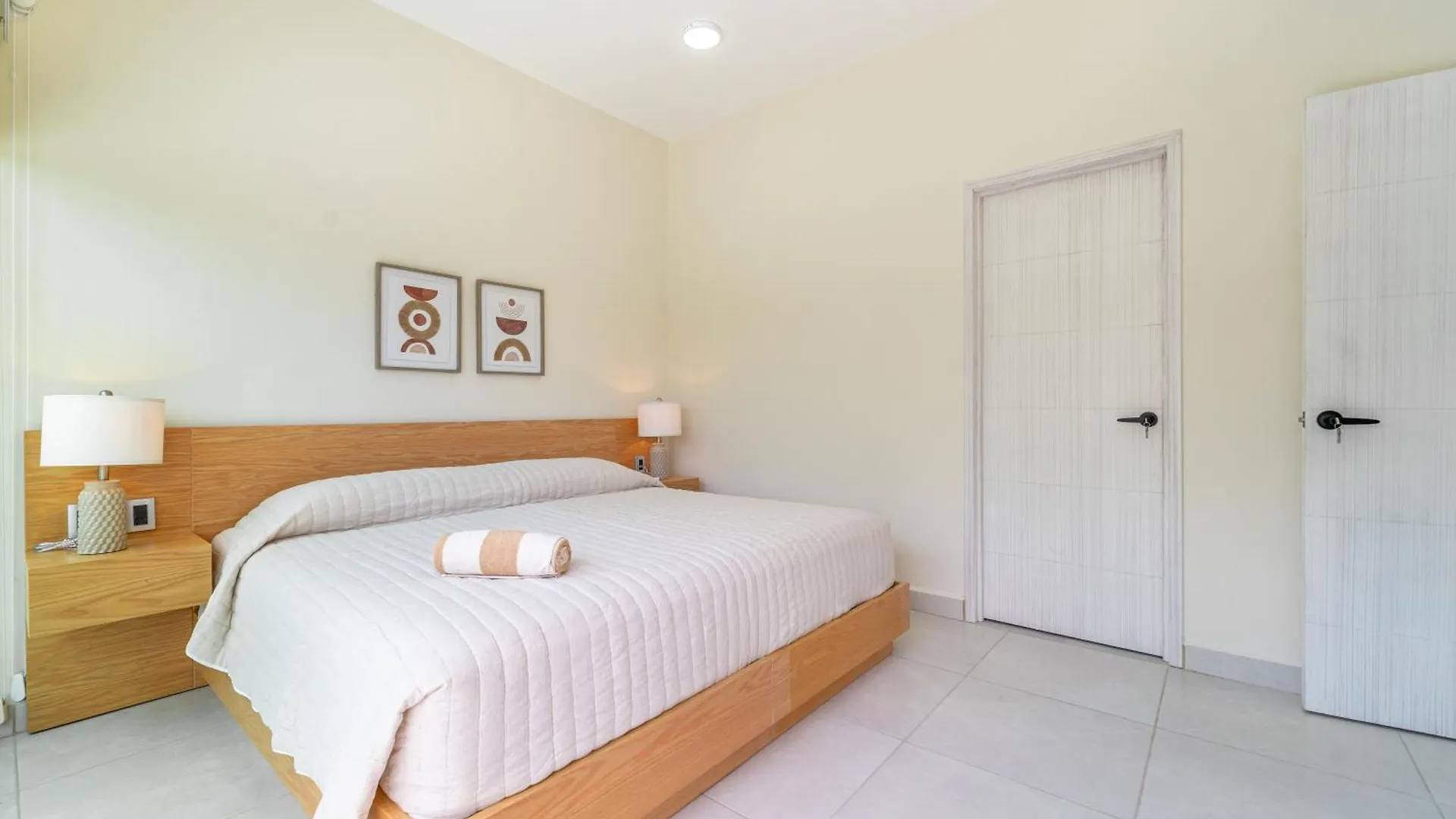 2 Bd Suite With Balcony Gym Rooftop Pool Hot Tub Playa del Carmen Semesterbostad